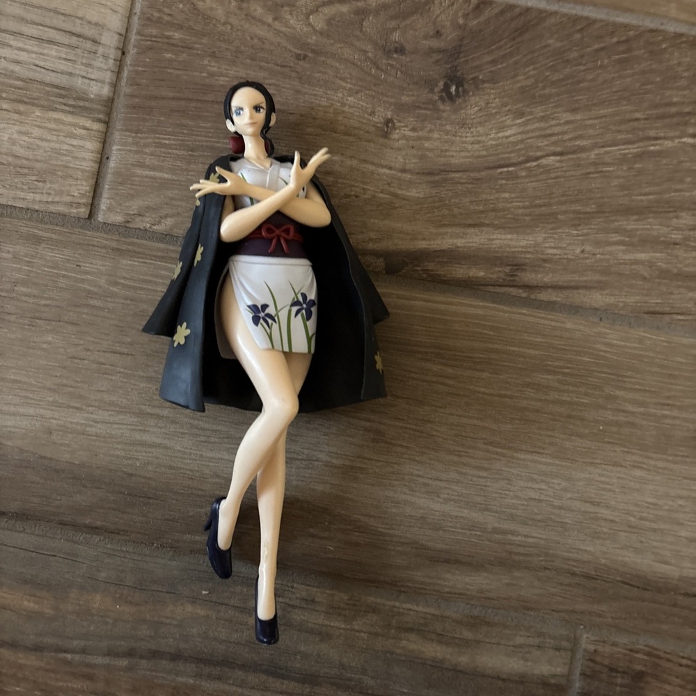 One Piece Glitter & Glamours Wa no kuni Style II Nico Robin Figure Banpresto